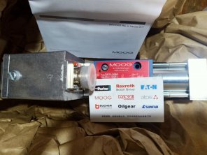 MOOG ŷy  D633-3000 RO8KJ1MOVSX2  (gu)